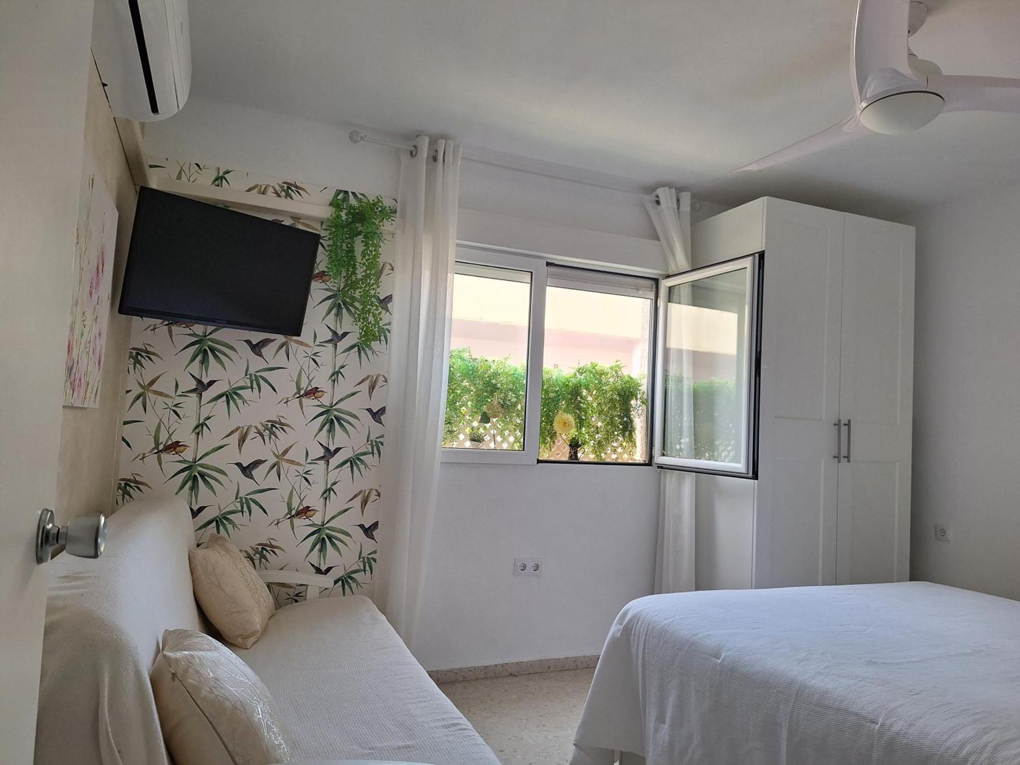 Rosalia Playa San Cristobal Wifi Netflix Apartment Almuñécar Екстериор снимка